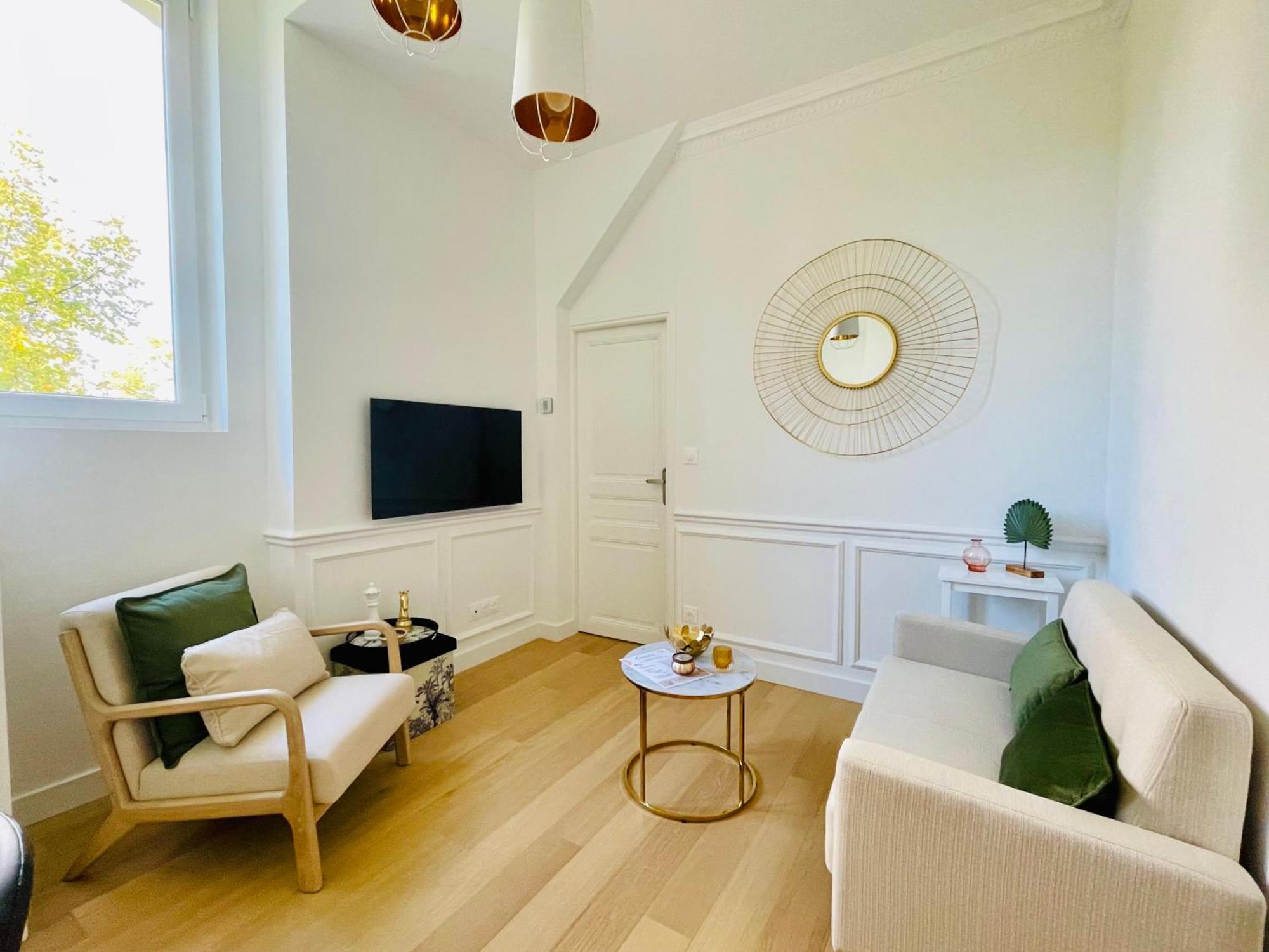 Appartements De Charme Du General Leclerc - Place D'Erlon - Hypercentre - Gare - แร็งส์ ภายนอก รูปภาพ